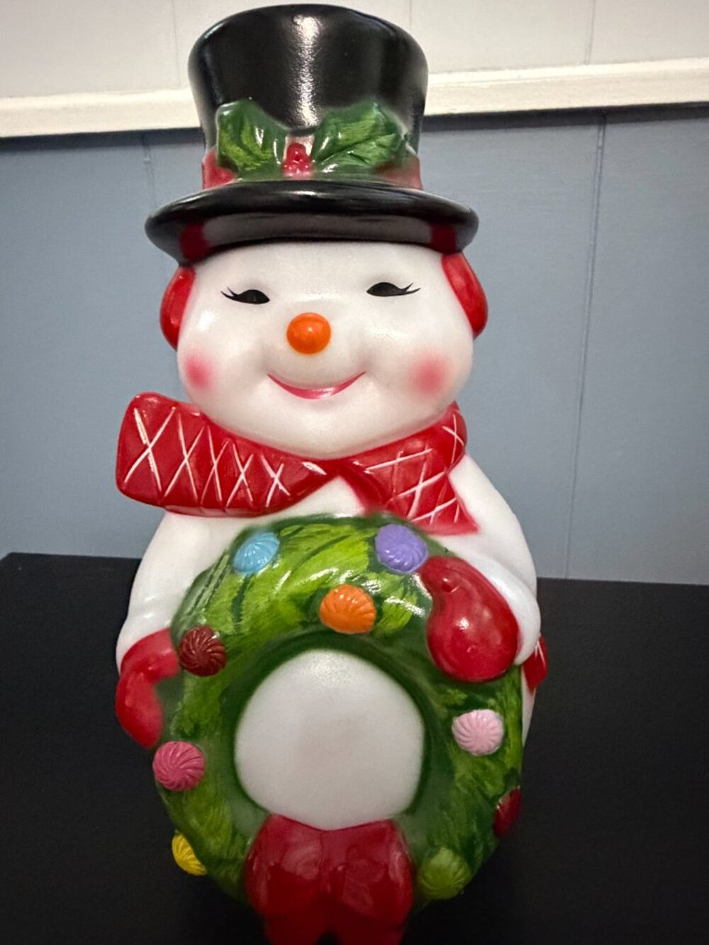 Mr. Christmas 12" Light up Snowman Blow Mold w/Wreath & Timer - New w/Tag